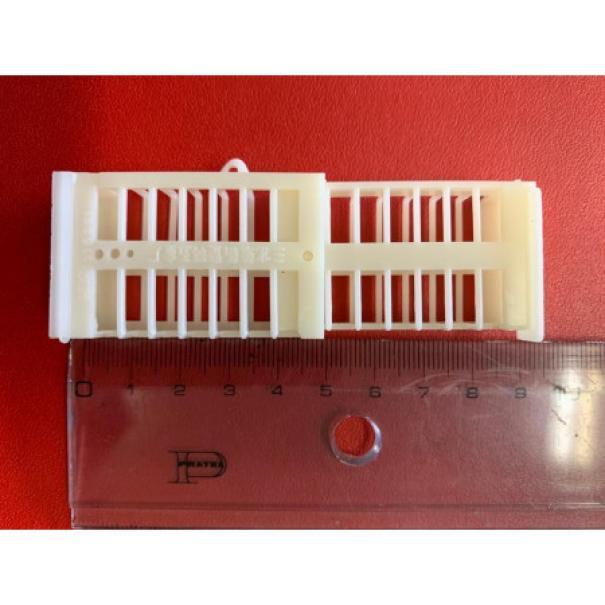 gabbietta estensibile per blocco covata plastica confronto dimensioni righello